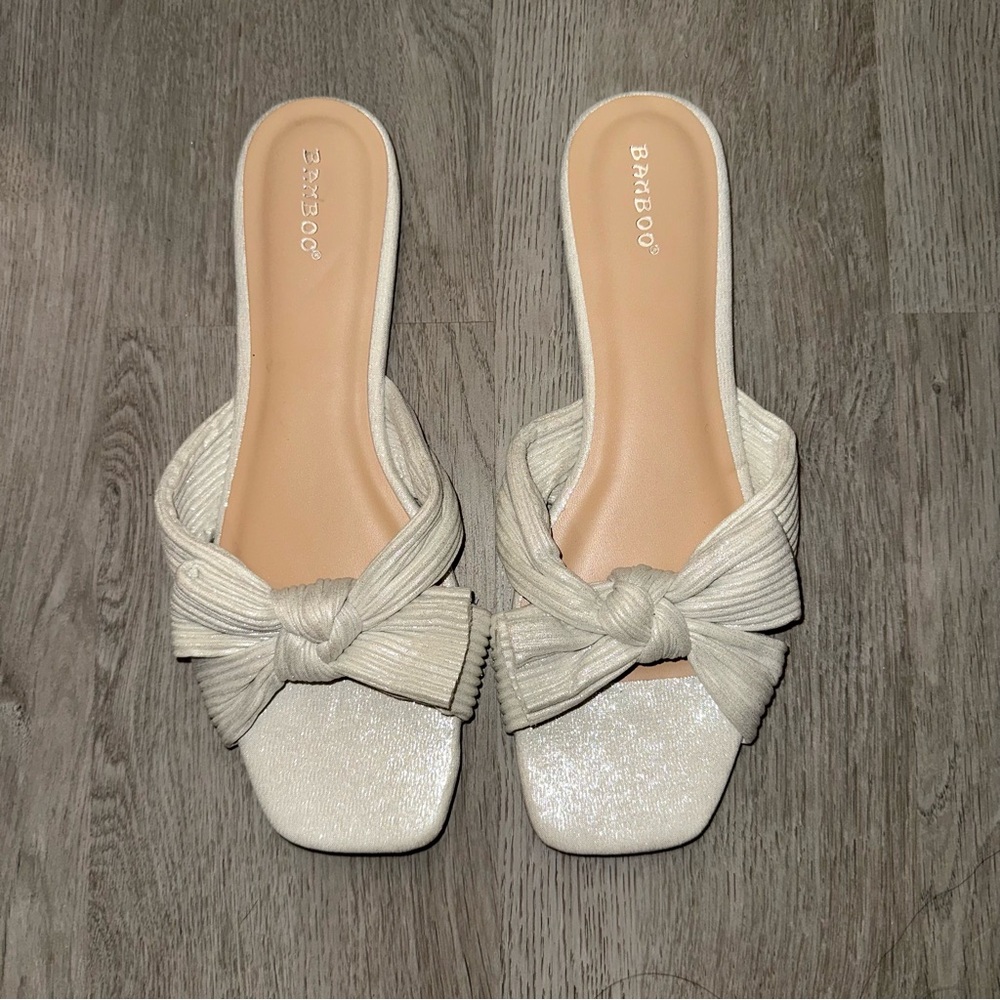 BAMBOO White Sandals with Textured Bow and Square Toe